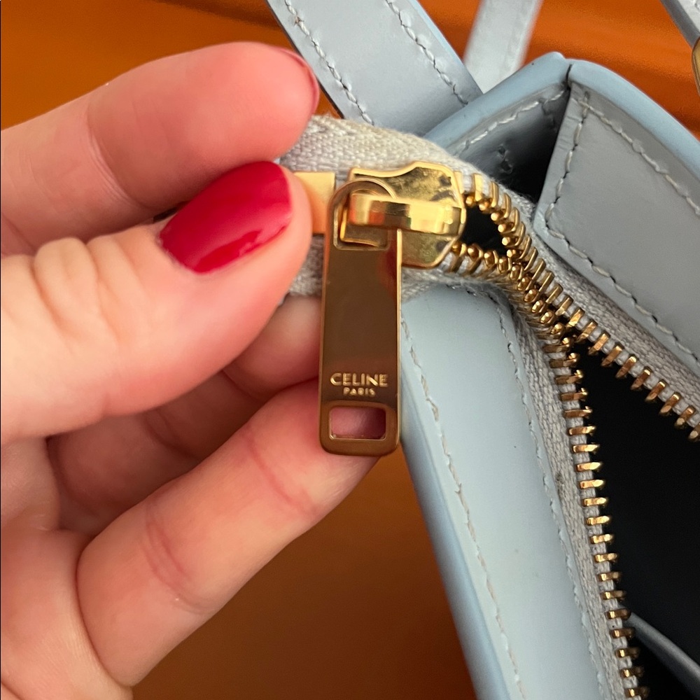 CELINE Medium Tilly Bag Pale Blue - Picture 4 of 7